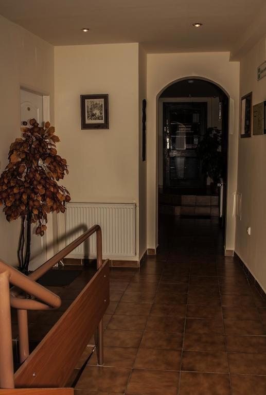Penzion Pod Hradom Trenčín Εξωτερικό φωτογραφία