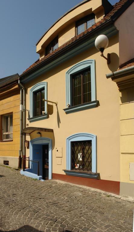Penzion Pod Hradom Trenčín Εξωτερικό φωτογραφία